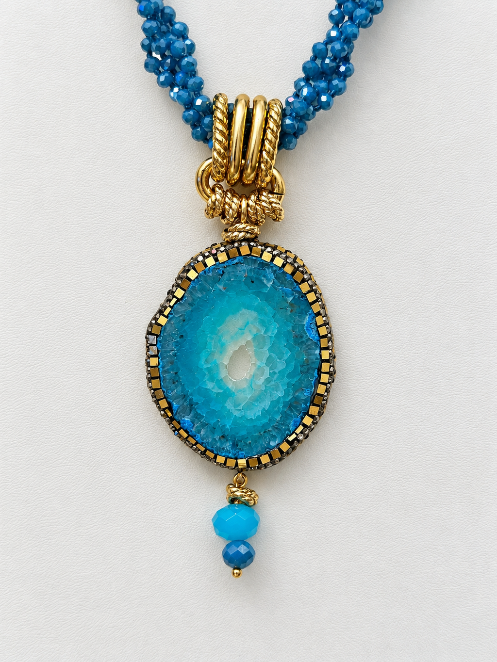 Collana artigianale torchon blu con Agata naturale