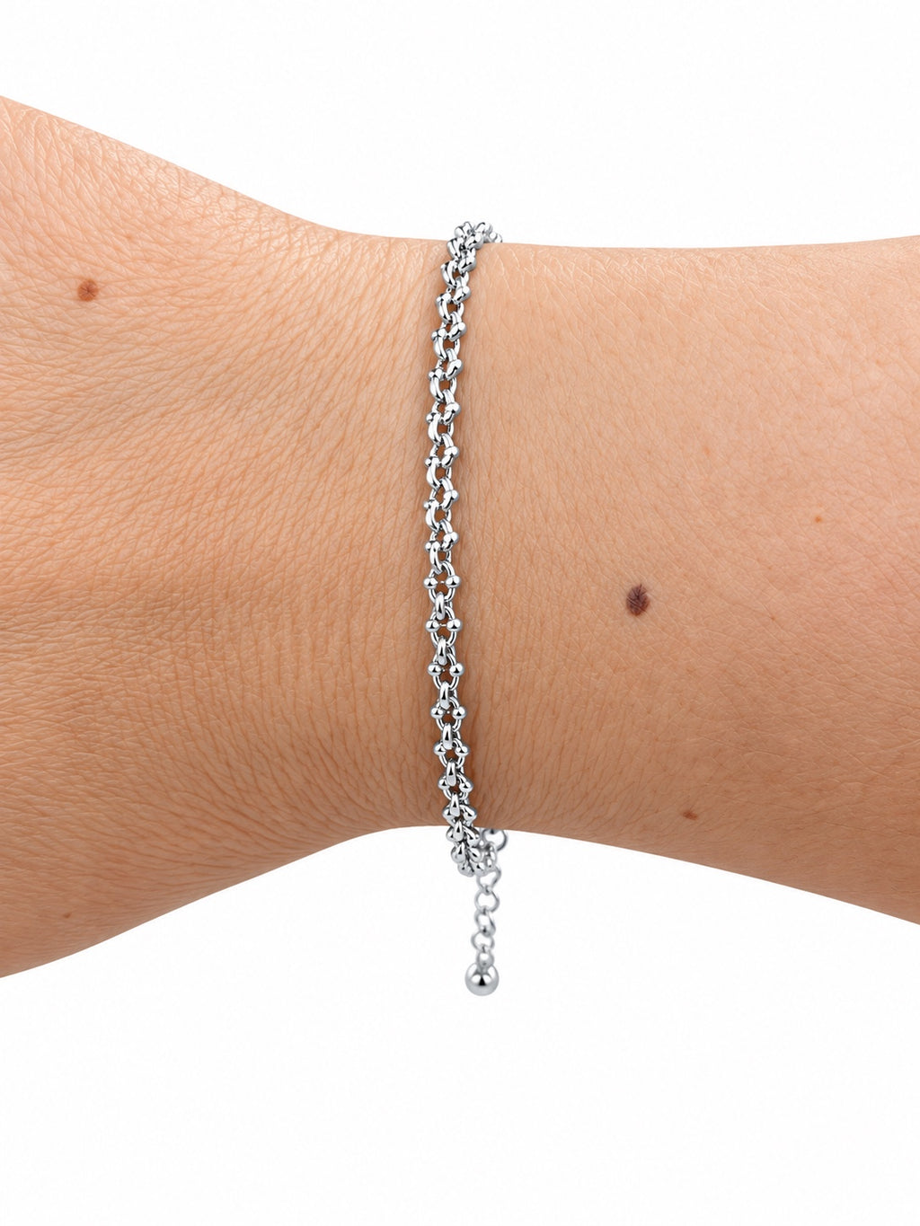 Bracciale catena in Argento 925 indossato al polso
