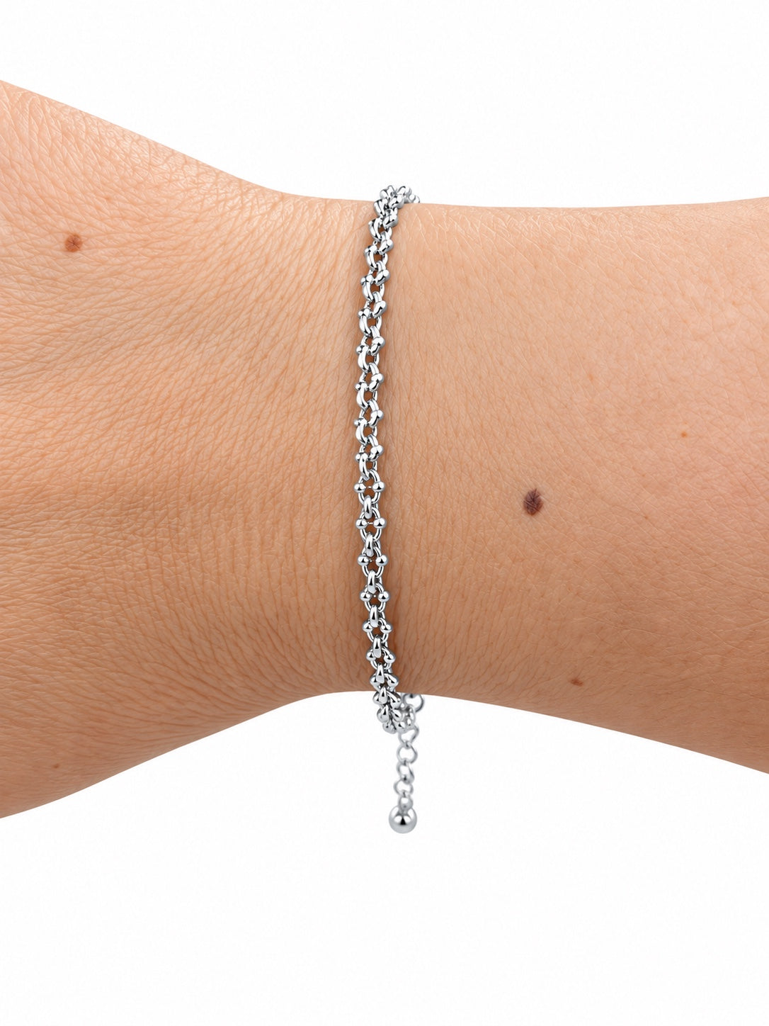 Bracciale catena in Argento 925 indossato al polso