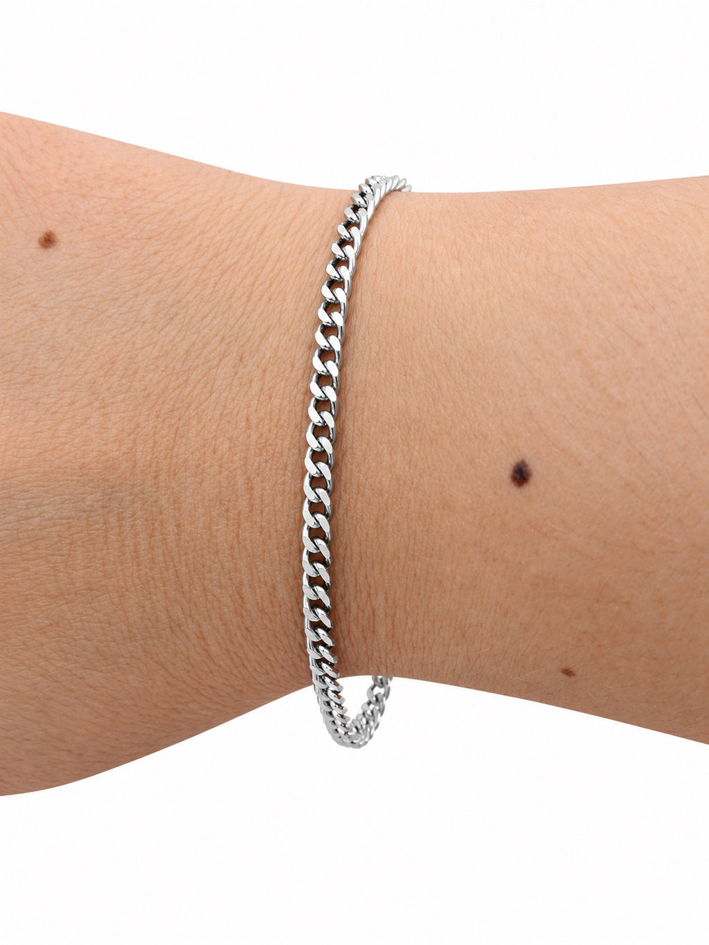 Bracciale catena groumette 3 mm in Argento 925 indossato al polso