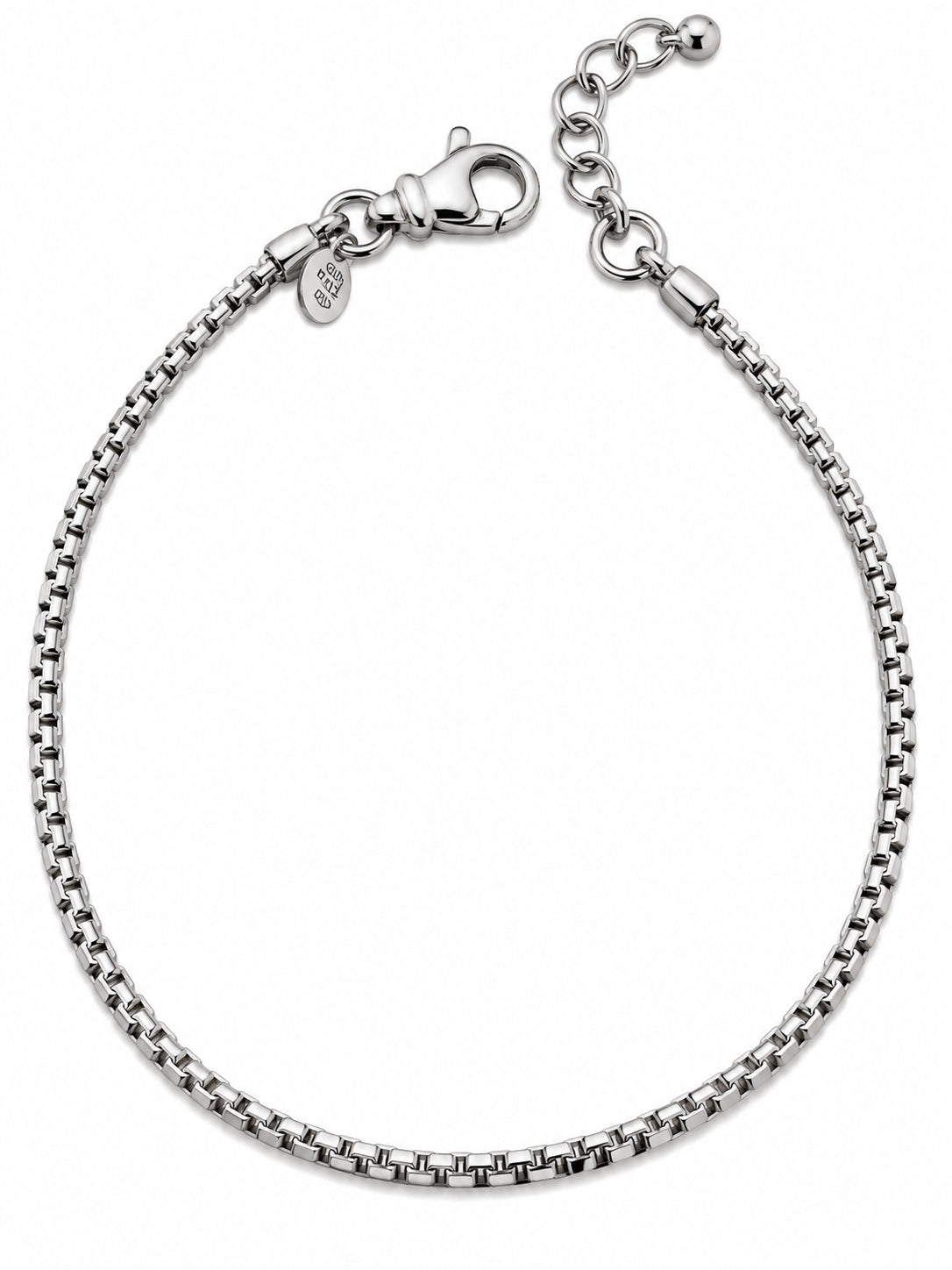 Bracciale catena quadrato in Argento 925 su sfondo bianco