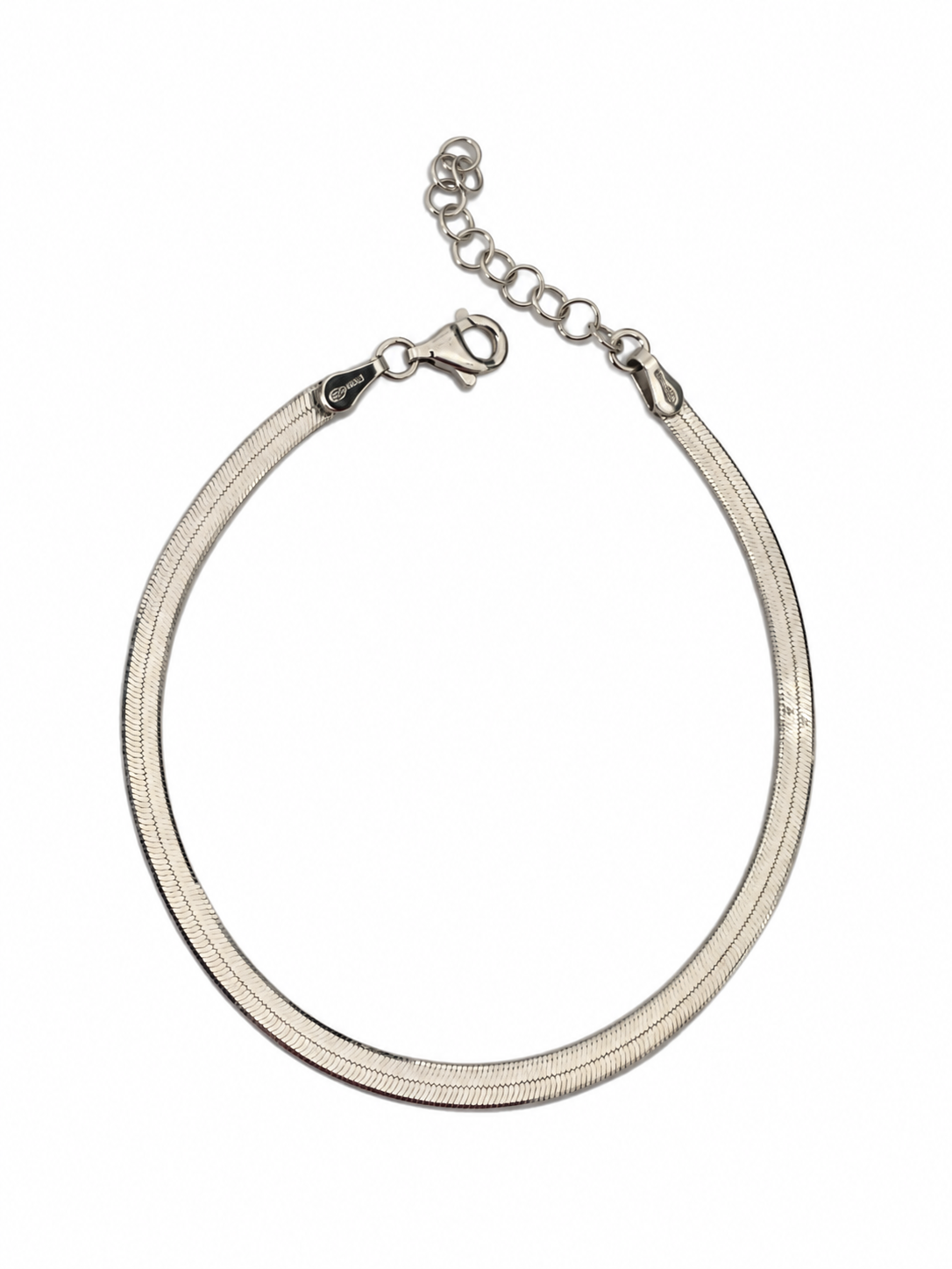 Bracciale snake in Argento 925 su sfondo bianco
